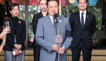 Премьер-министр Анутин обрел новогоднее послание 2026 года, призывает к новым силам и надежде в Год Лошади.