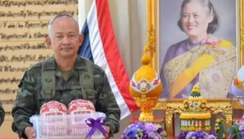 Принцесса Маха Чакри Сириндхорн дарует продовольственные запасы для поддержки пограничных войск