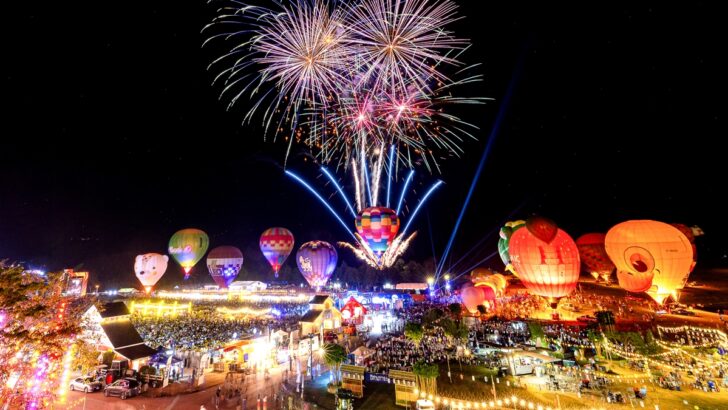 Сингха Парк Чианграй отмечает 10 лет фестиваля воздушных шаров крупнейшим воздушным шоу в АСЕАН