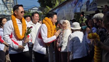 Таиландские партии активизируют популистский подход по мере того, как гонка за выборами входит в заключительный этап