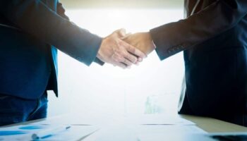 Тайланд реформирует бизнес-, визовые и социальные законы, чтобы привлечь мировых экспатов