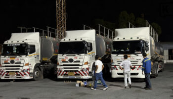 Трое водителей прицепов обвиняются в мошенничестве с нефтью на сумму 3,6 миллиона бат