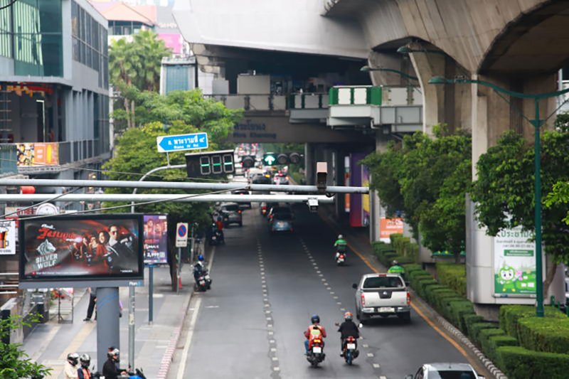 BMA расширит ИИ-светофоры после успеха на 74 перекрестках