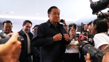 Анутин откладывает переговоры о коалиции, ожидает окончательного подсчета голосов