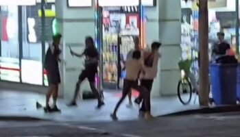 Атака с молотом в Сиднее оставила южнокорейца и двоих тайцев с травмами