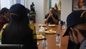 Больше женщин утверждают о домогательствах со стороны гримёра из Анг Тхонга