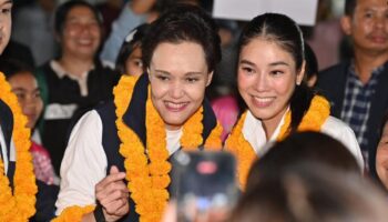 Бхумджайтай депутат первым явился на службу