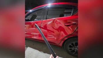 Водитель тук-тука на Пхукете снял на видео, как он ударил машину российской пары