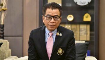 Глава избирательной комиссии 'сожалеет' оRemarks на YouTube