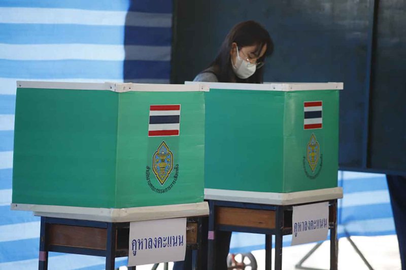 Демократия зовёт: Так что нового на этот раз?