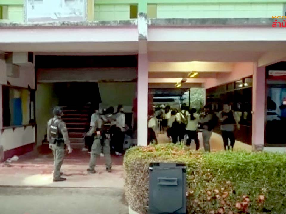 Директор школы убит, двое студентов ранены в стрельбе в школе в Сунгкла