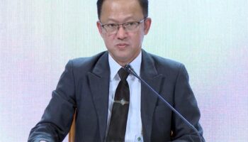 Избирательная комиссия запускает срочное расследование по поводу проблем с избирательными урнами в Чонбури