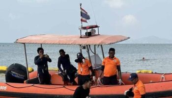 Иноземная женщина в бике найдена мертвой в море у пляжа Джомтьен