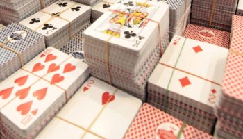 Клатэмский депутат нарушил кодекс этики, играя в азартные игры