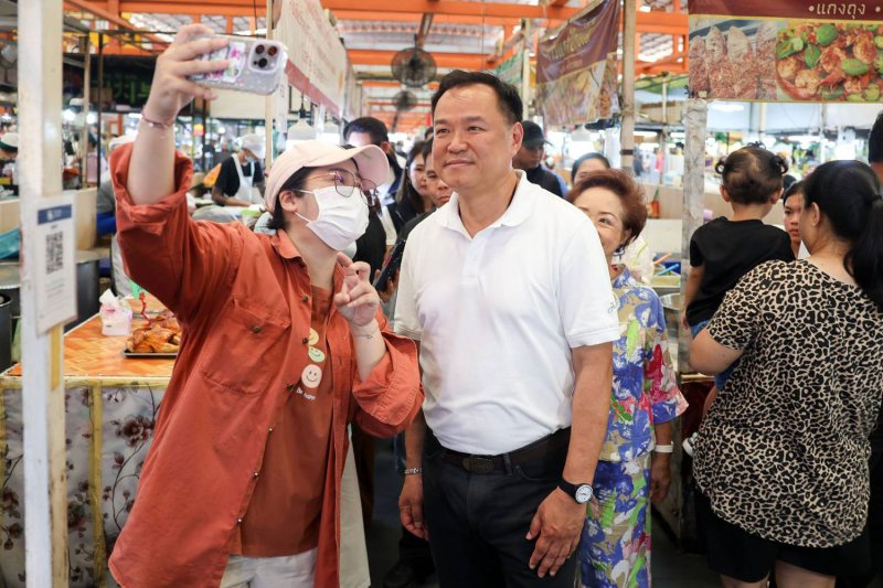 Лидеры партий завершают кампании с призывами голосовать