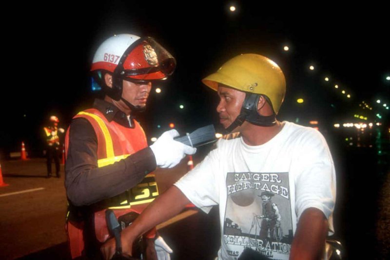 Отказ от теста на алкоголь равен вождению в состоянии алкогольного опьянения