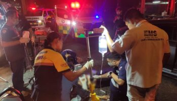 Полиция разыскивает подозреваемого после смертельного ножевого ранения иммиграционного офицера