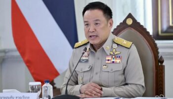 Премьер-министр Анутин отдает приказ о готовности к засухе по всей стране, так как Таиланд вступает в летний период.