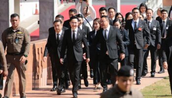 Премьер-министр опроверг слухи о کابмине