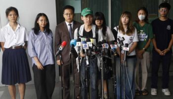 Студенты просят суд отменить парламентские выборы