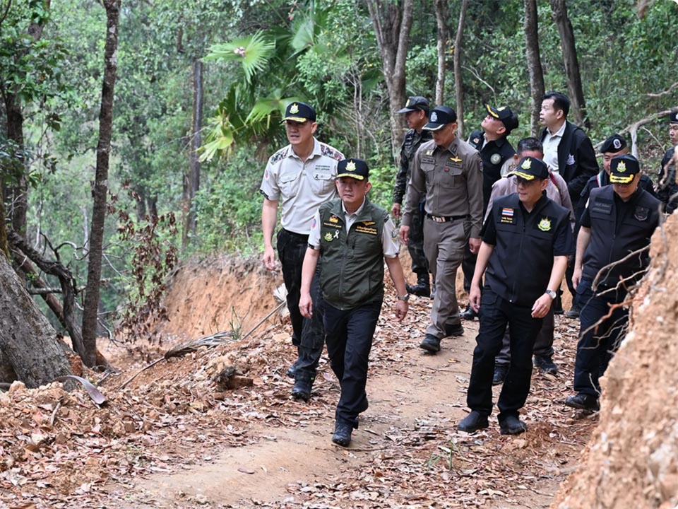 Сучарт распоряжается о проведении расследования по поводу незаконных дорог и вырубки лесов в заповедниках дикой природы Мей Хонг Сон.