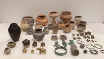 Таиланд получает 53 древних артефакта, возвращенных из Соединенных Штатов