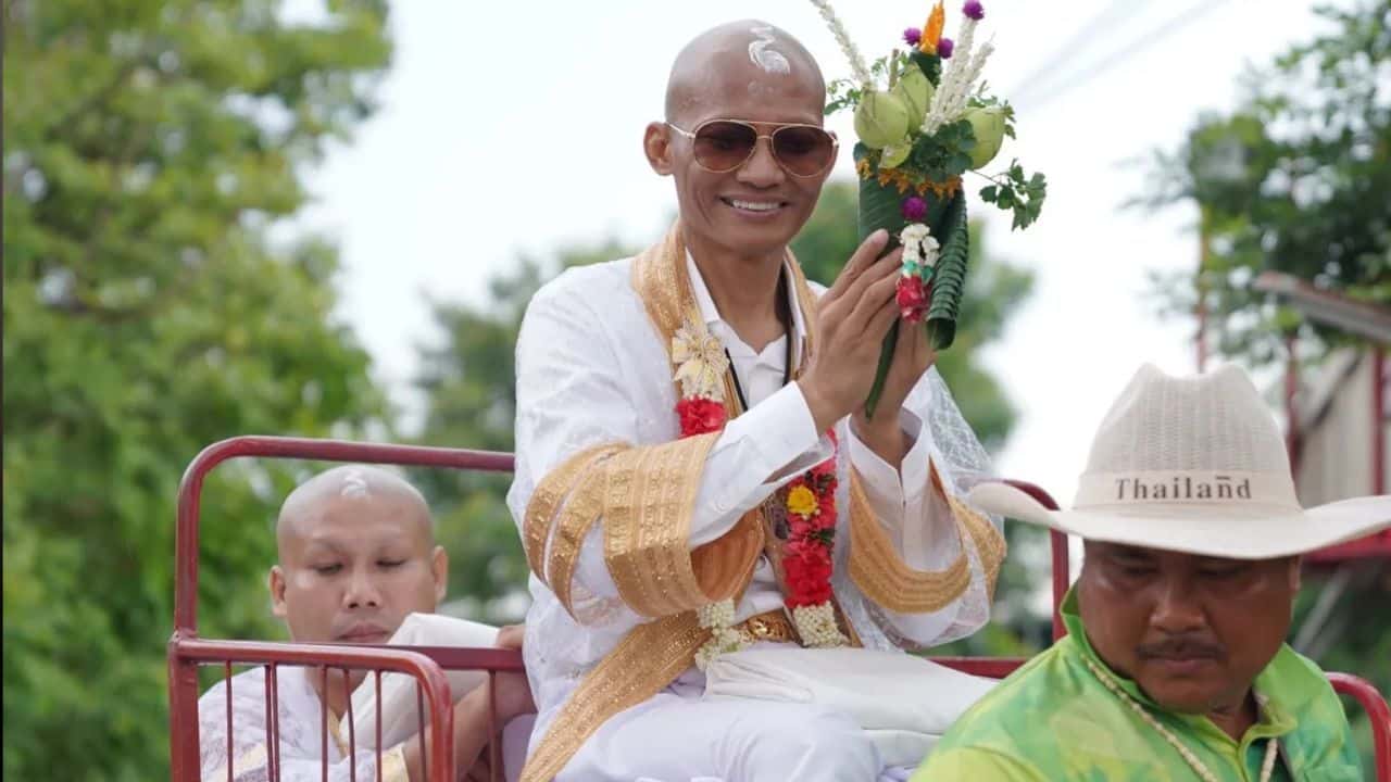 Тайский/action-звезда Тони Джа сражается с раком желчного пузыря 3 степени