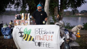 Тайский мужчина, которого якобы отверг отель в Канджачабури из-за его внешности