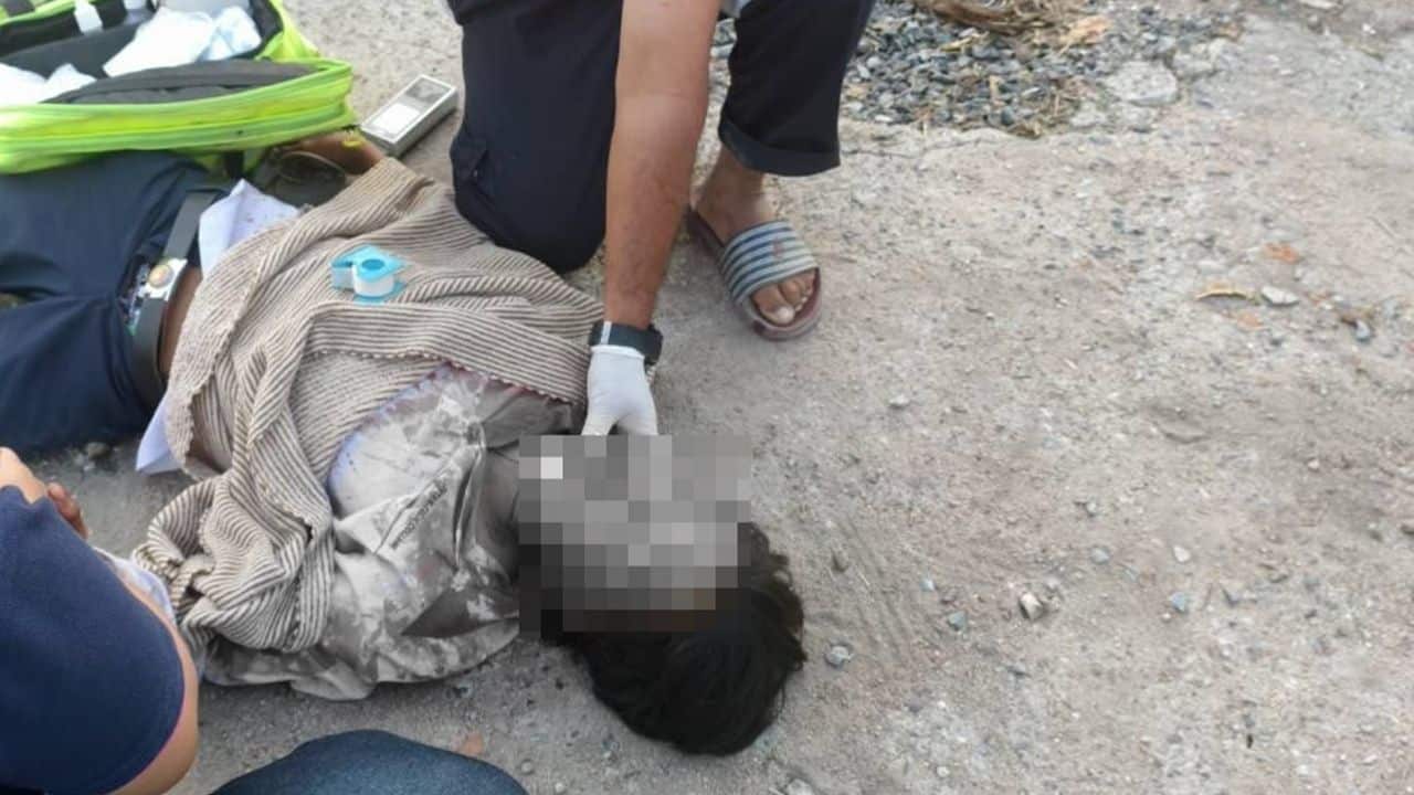 Тайский подозреваемый арестован после порезов на шее и кражи мотоцикла в Чонбури