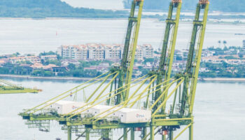 Торговля на границе Таиланда достигнет 1,9 трлн бат в 2025 году, зафиксировав сильный профицит