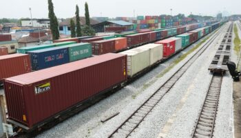 Третье слушание по вопросу связи с Перлисом