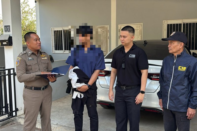 Учитель арестован за обман мальчиков с целью снятия порнофильмов