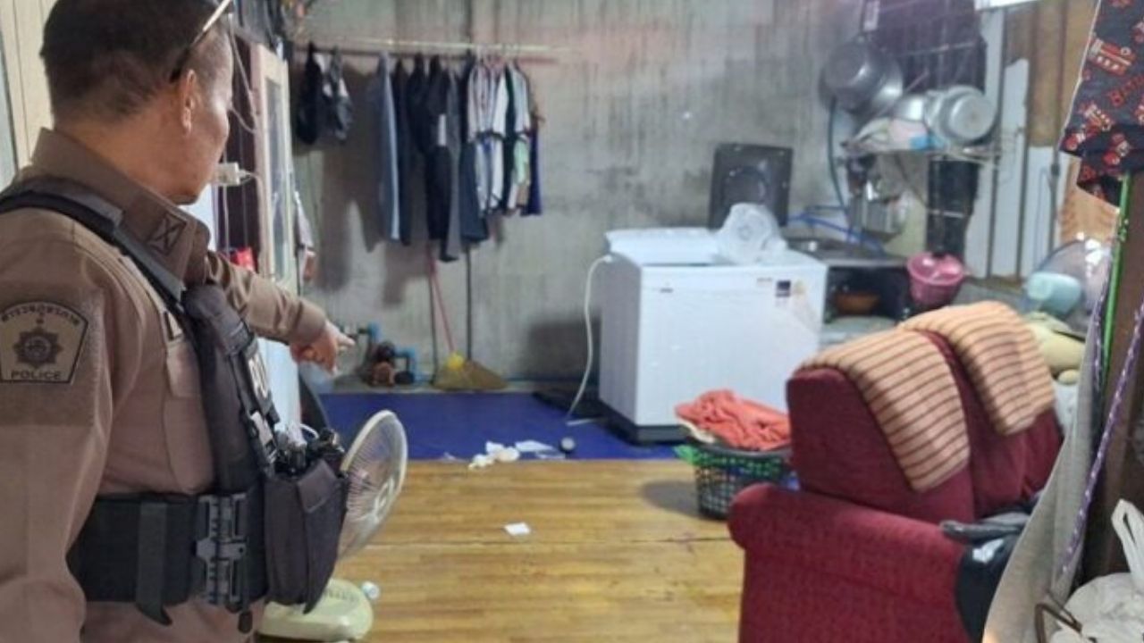 Финансовый стресс, упомянутый после того, как тайский мужчина смертельно ранил свою мать