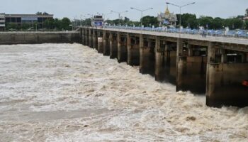 DDPM предупреждает о повышенных уровнях моря и риске наводнений в Бангкоке и шести центральных провинциях