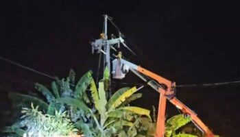 Авиакатастрофа в Сарабури ранила 75-летнего пилота рядом с магазином у дороги