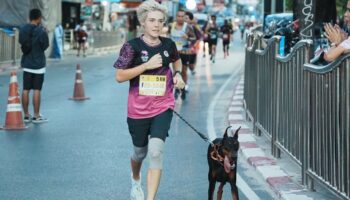 Более 1000 человек вышли на забег в Патонге