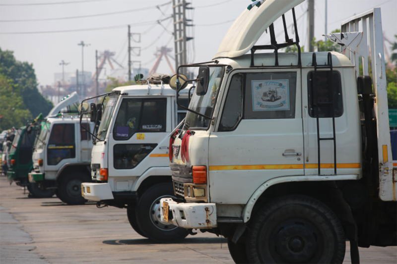 Грузовики планируют протест в порту Лаем Чабанг