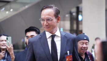 Демократ Корн критикует 'скрытый' рост цен на дизельное топливо