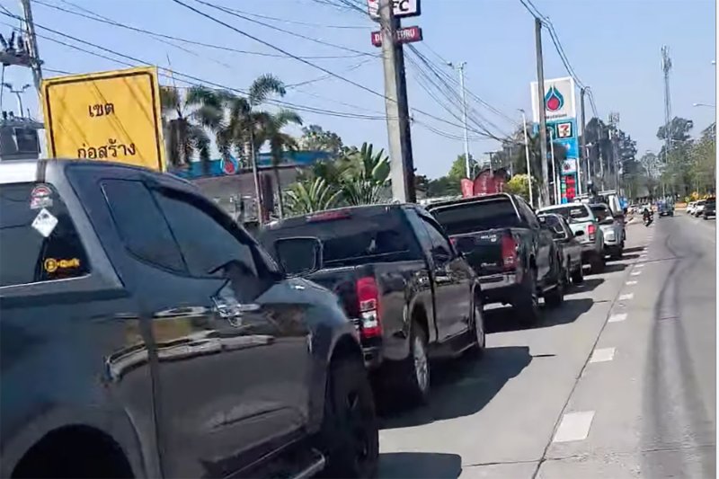 Дефицит дизельного топлива затрагивает провинции, насосы пусты