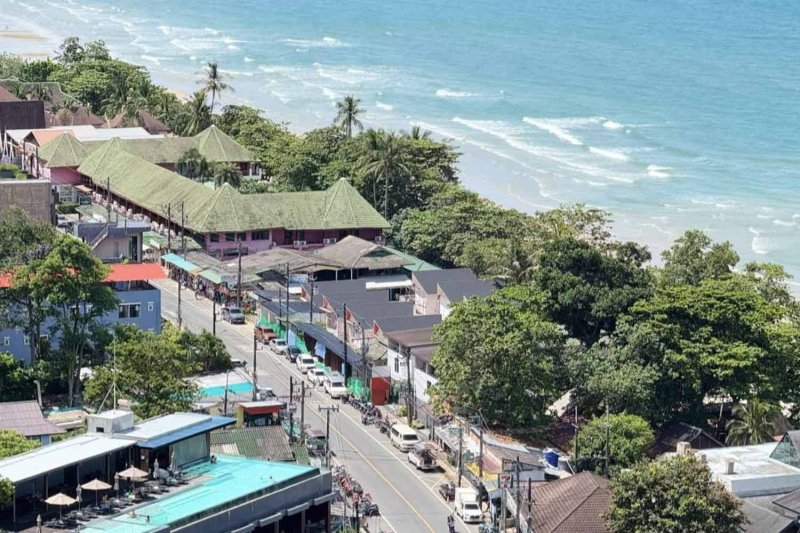 Европейские туристы покидают юг, направляясь к восточным достопримечательностям