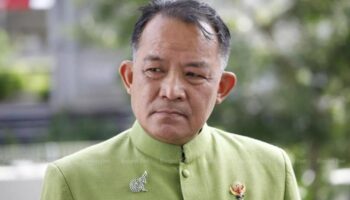 Заявитель Срисуван требует заблокировать условно-досрочное освобождение Таксина