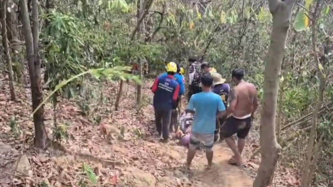 Иностранец сломал левую ногу в аварии на внедорожном мотоцикле в Паттайе