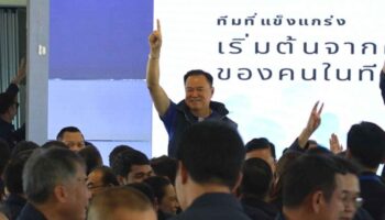 Клатам, демократ исключённый из коалиции