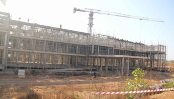 Контрактор сталкивается с черным списком в Фрае