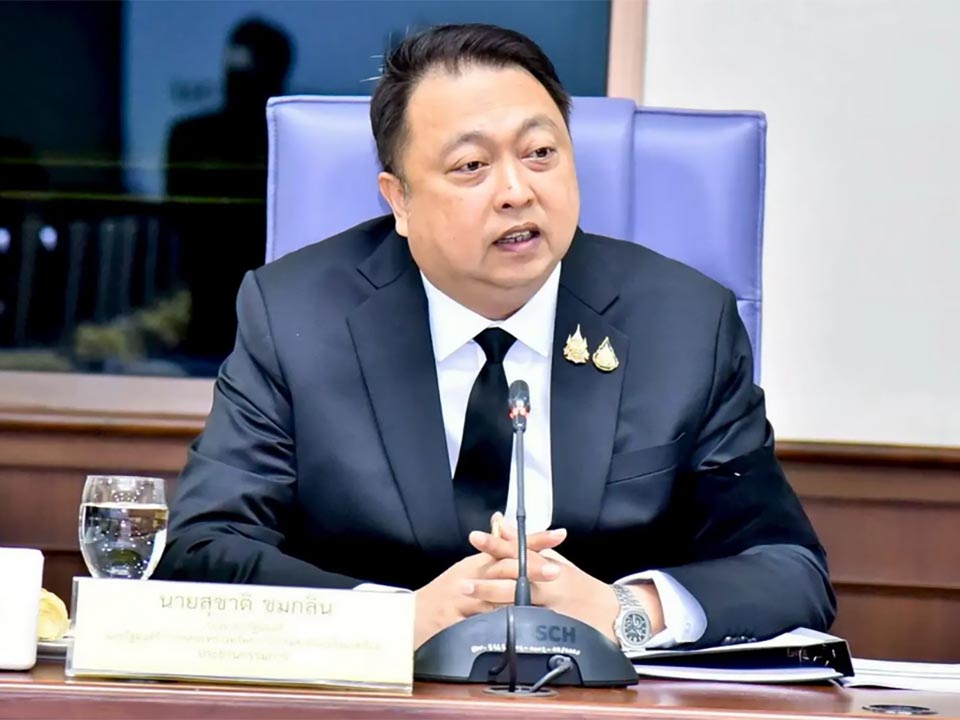 Массированный химический пожар в Чачоенгсао вызывает предупреждения об эвакуации, поскольку токсичный дым распространяется