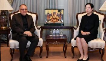 Министерство иностранных дел ищет разъяснения после того, как тайский торговый корабль был поврежден недалеко от Ормузского пролива