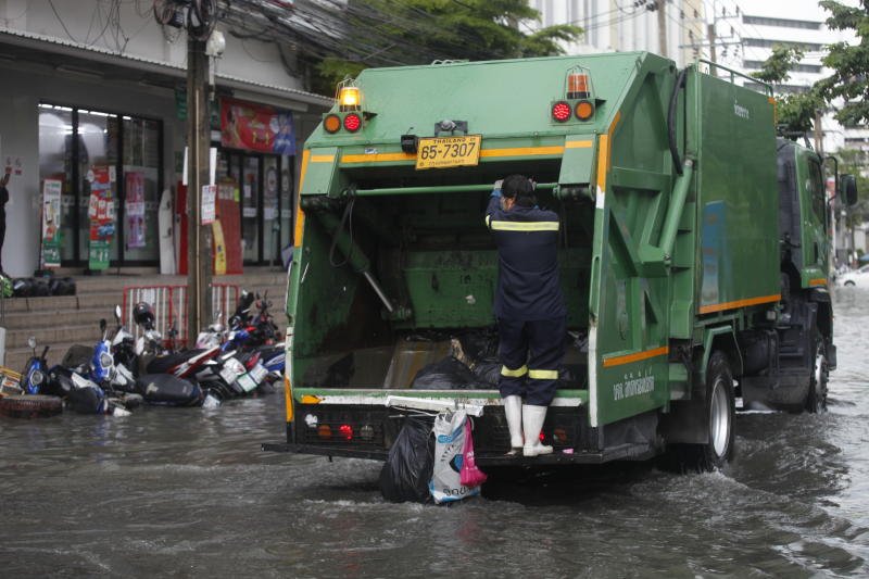 Недостаток топлива останавливает сбор мусора
