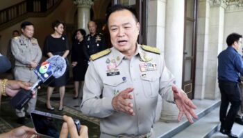 Новый кабинет готов к королевскому одобрению