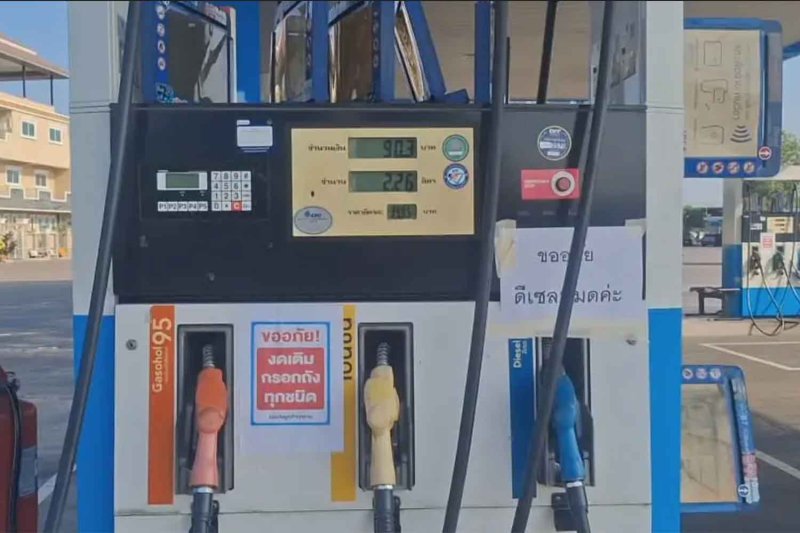 П plenty of fuel, govt insists, as motorists drain pumps dry