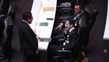 Партия Пхеу Тай представила восемь кандидатур на министерские посты премьер-министру Анутину